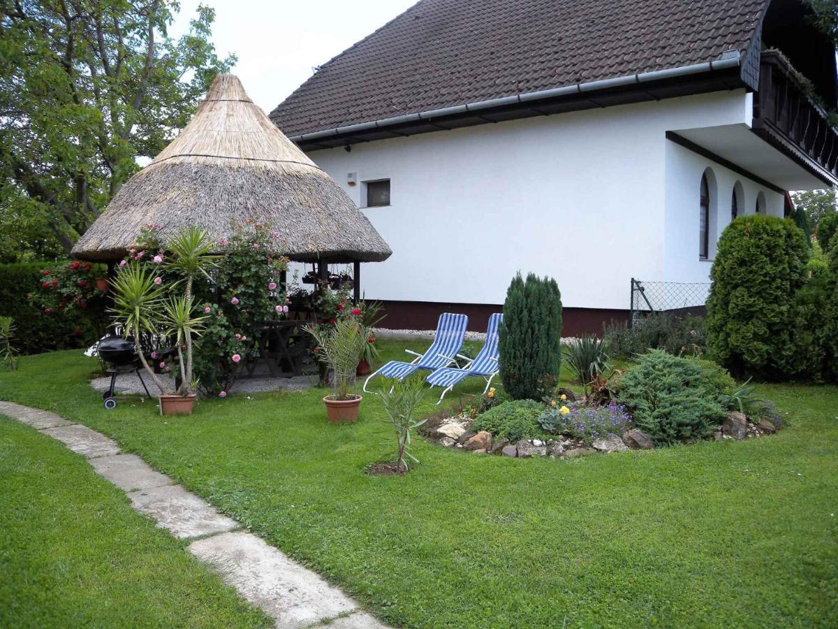 Apartment Balatonbereny 4 Esterno foto