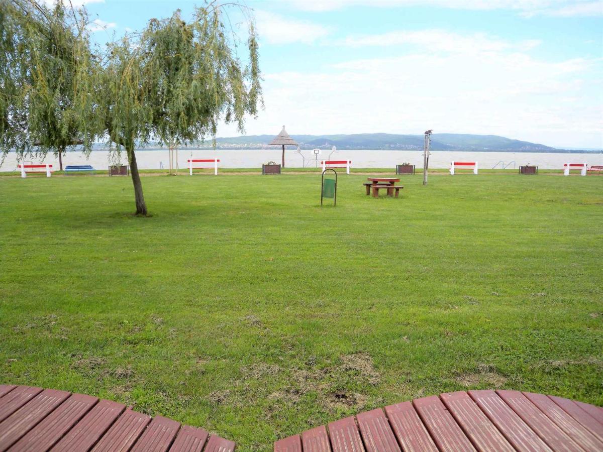 Apartment Balatonbereny 4 Esterno foto