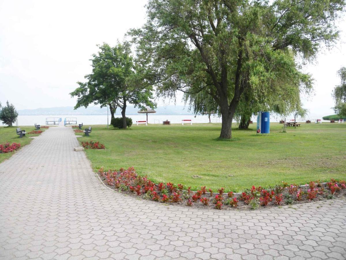 Apartment Balatonbereny 4 Esterno foto