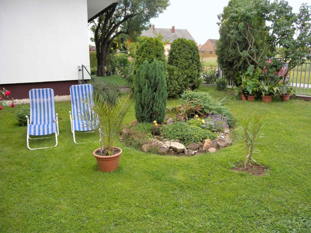 Apartment Balatonbereny 4 Esterno foto