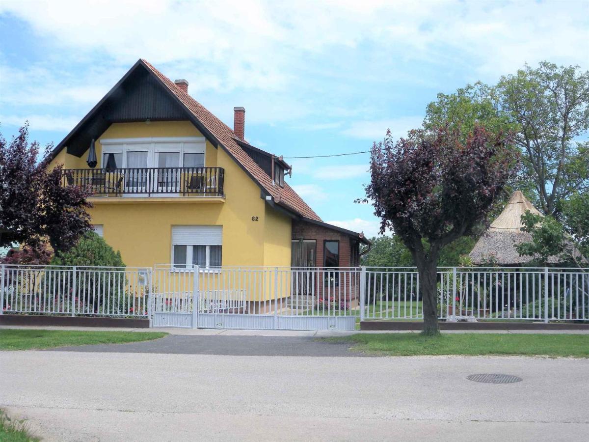 Apartment Balatonbereny 4 Esterno foto
